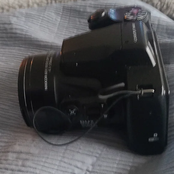 coolpix b600 camera